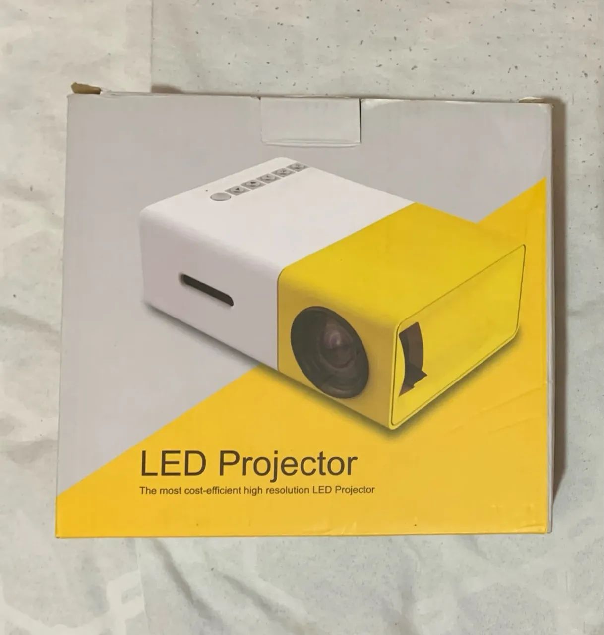 Projetor LED Portátil - Alta Resolução e Eficiência