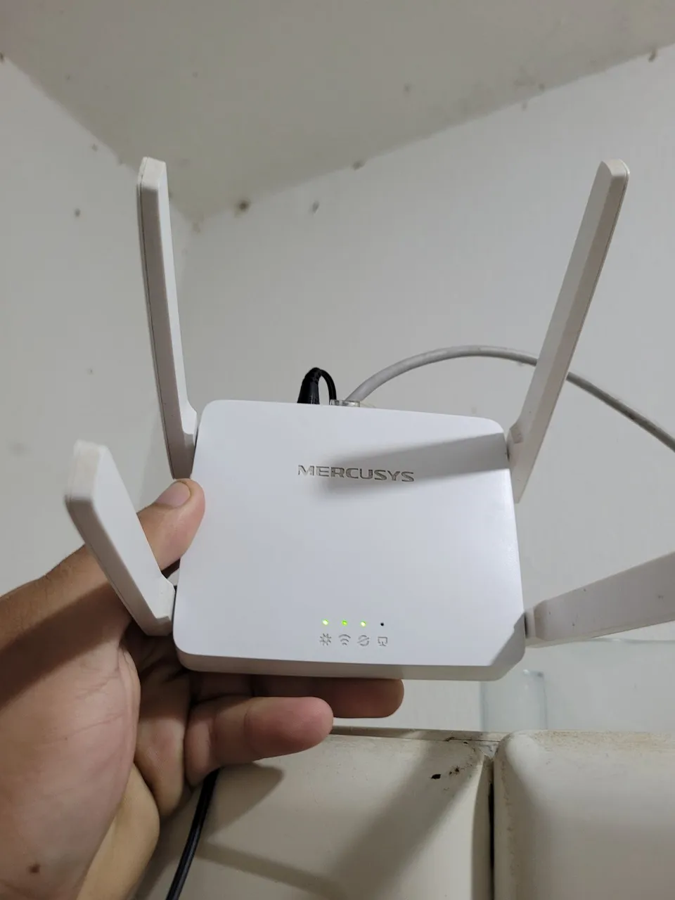 Roteador Mercusys Wi-Fi com 4 Antenas
