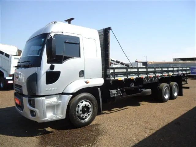 ford cargo 2428 carroceria