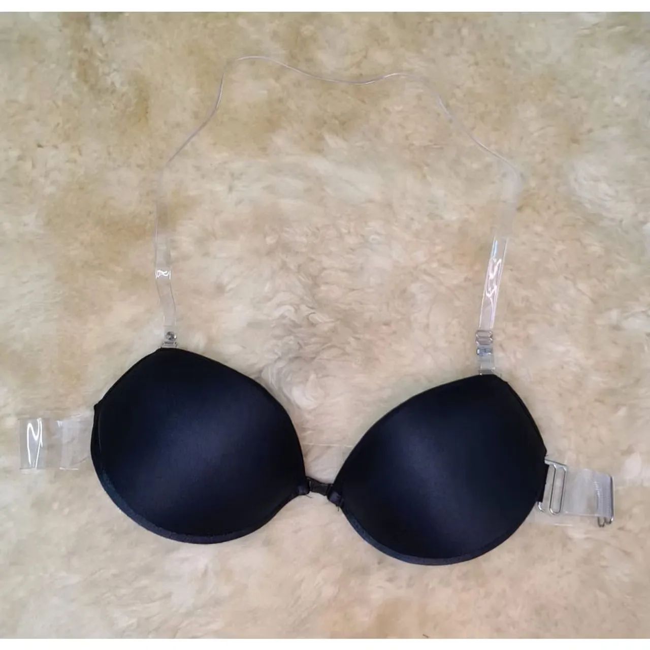Sutiã com alça de silicone tam G Novo 