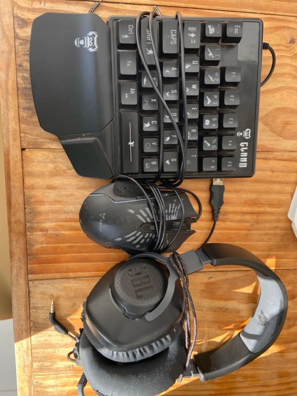 Teclado Gamer + Mouse Gamer + Headset JBL