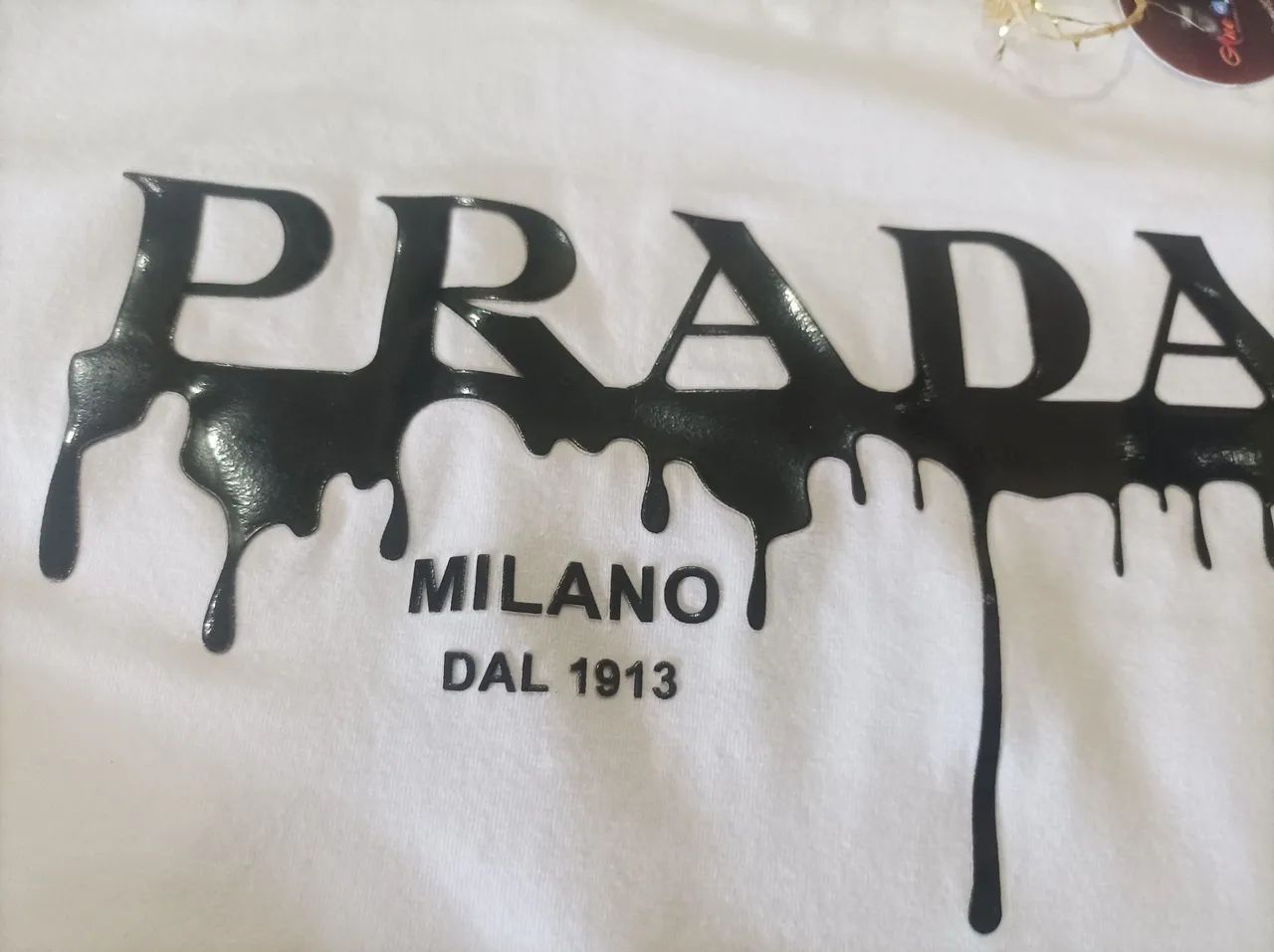 Camiseta Prada Branca com Estampa - Foto 5