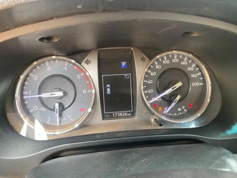 Toyota Hilux CD SR 4X4 2.8 TDI Diesel Aut. 2022 - Foto 10