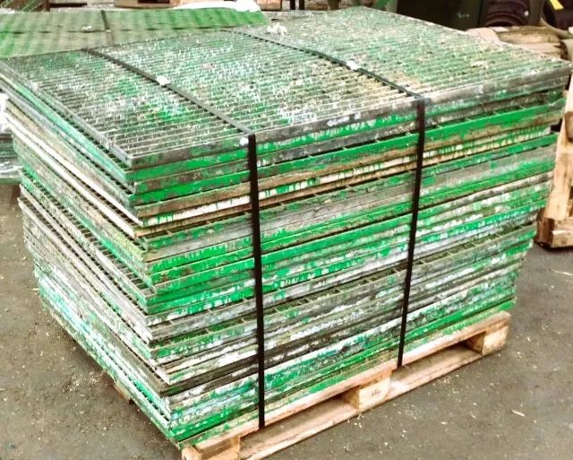  GRADIL VERDE PARA PISO OU PASSARELA - Foto 2