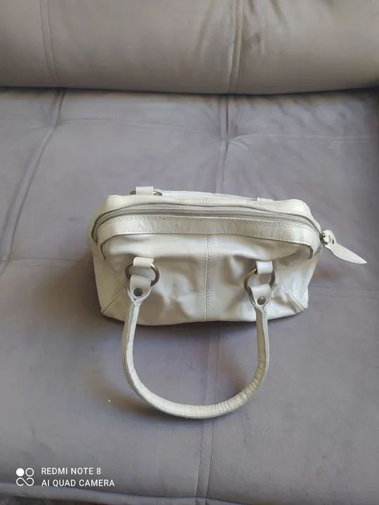 Bolsa de mão e ombro em couro cor off white - Foto 4