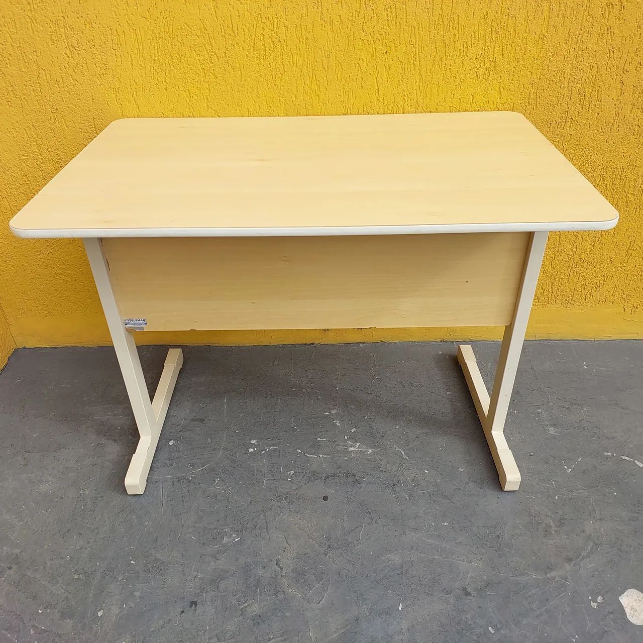 Mesa escritorio marfim - Foto 5