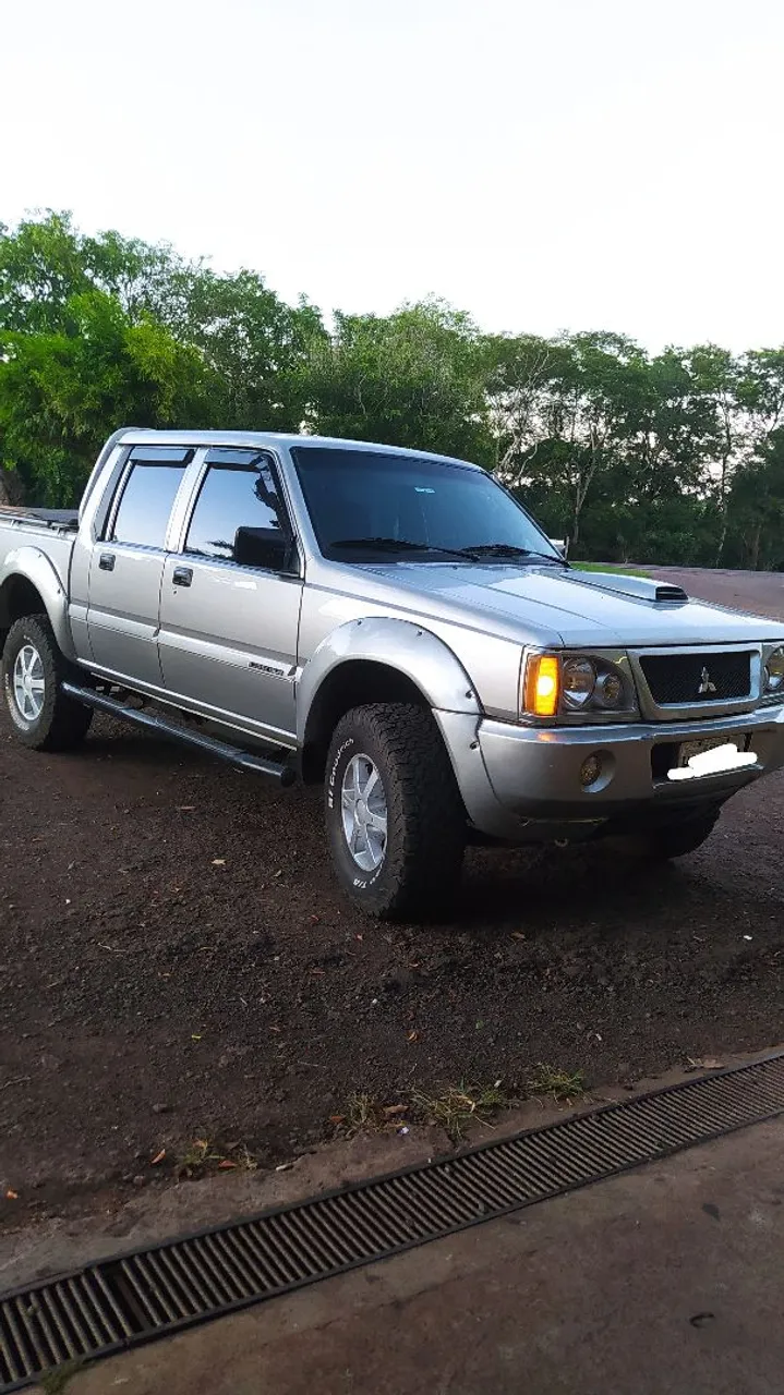 MITSUBISHI L200 2005 Usados e Novos
