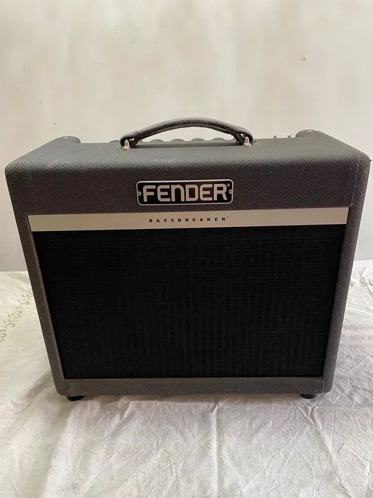 AmplificadorFender  Bassbreaker 15