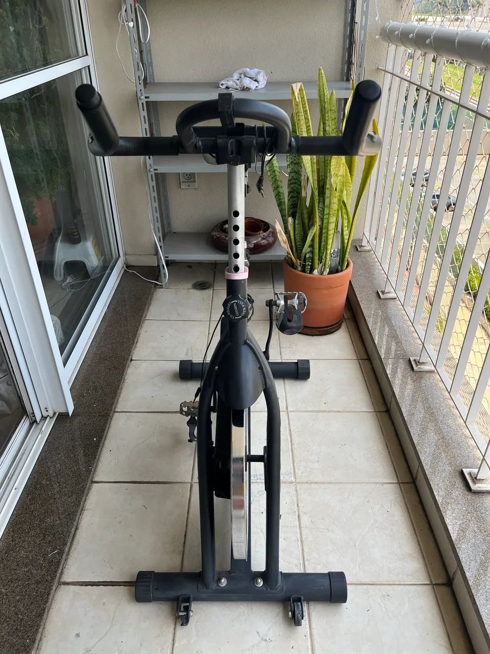 Bicicleta Spinning Kikos F5i - funcionando - Foto 4
