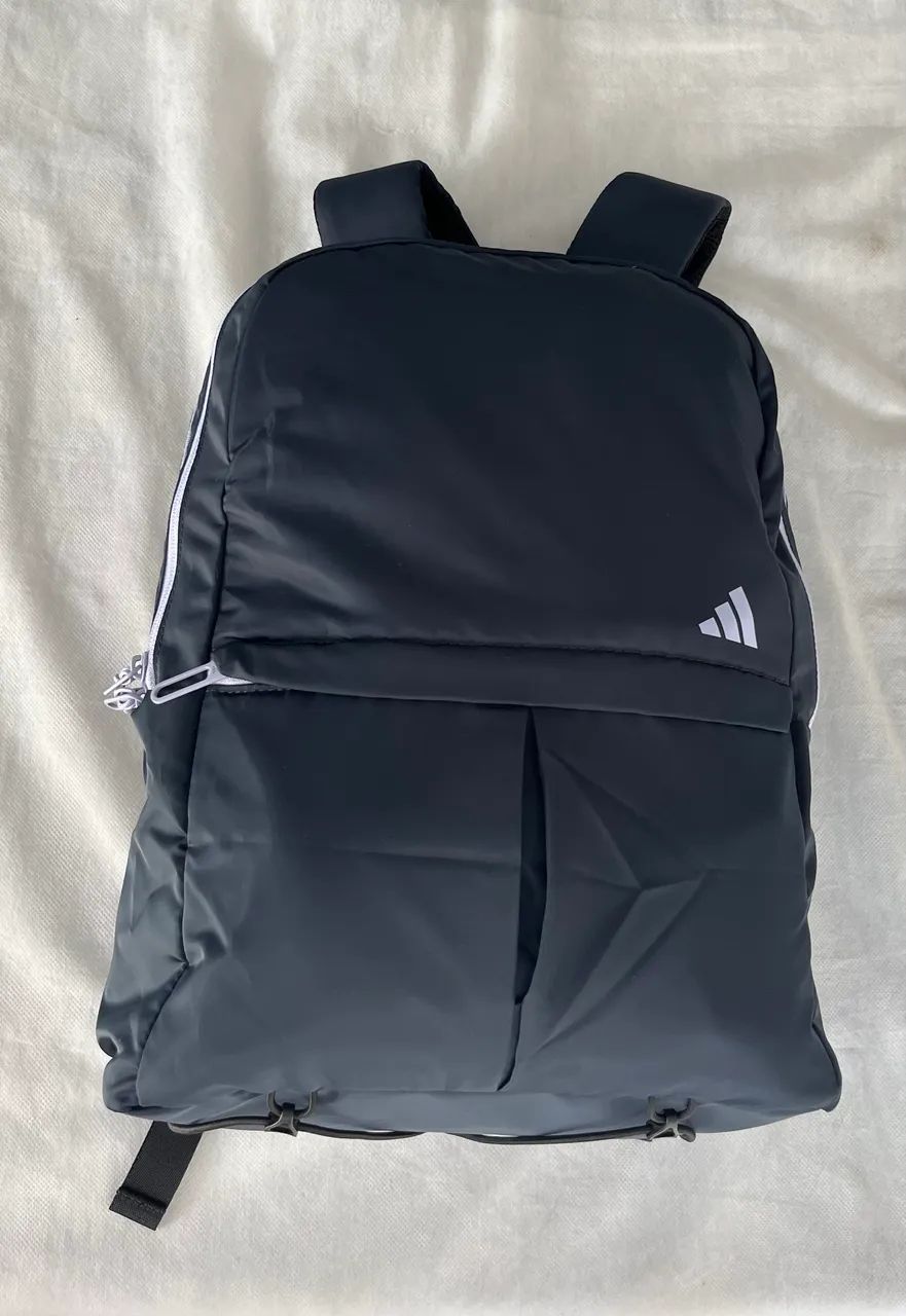 Mochila Adidas Yoga Original - Nova - Bolsas, malas e mochilas