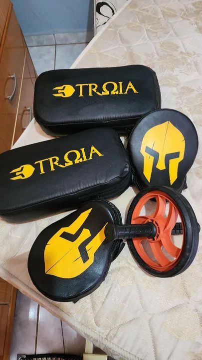 Saco de Pancada + Equipamentos com suporte. - Foto 2