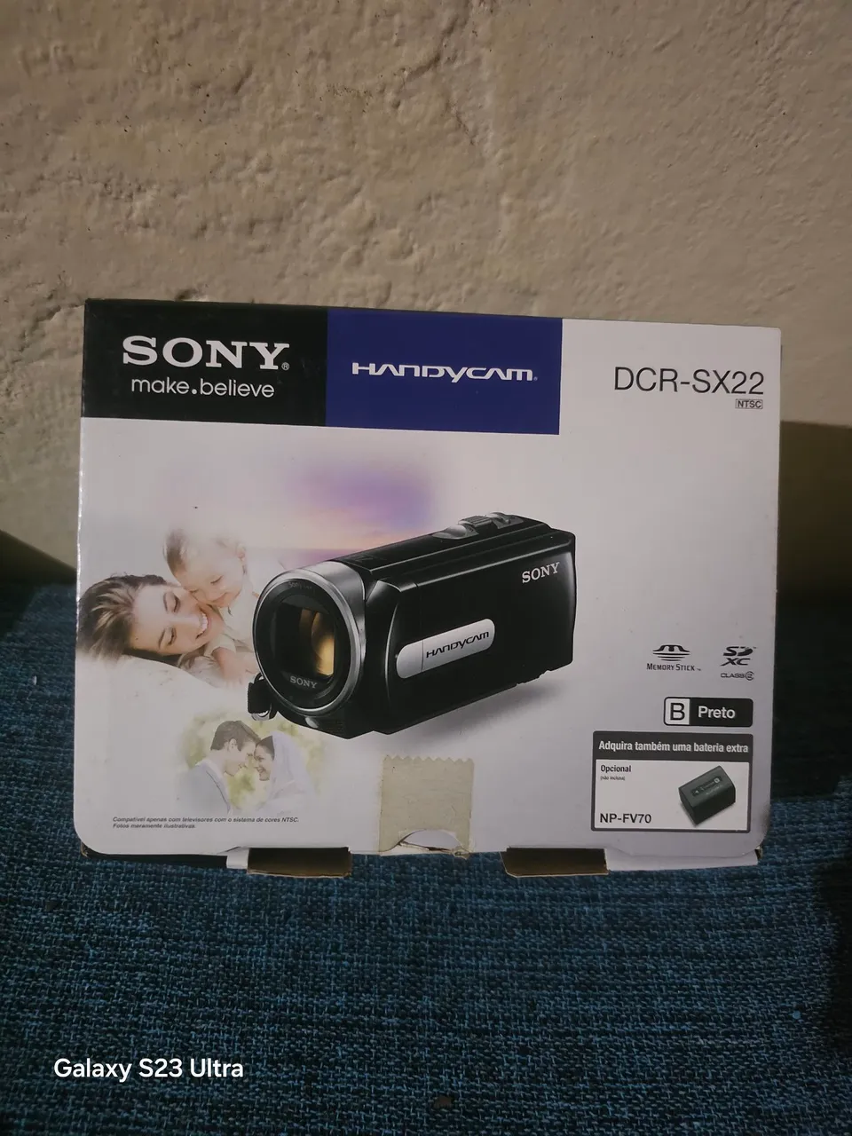 Filmadora Sony DCR-SX22 Handycam com Memória Stick
