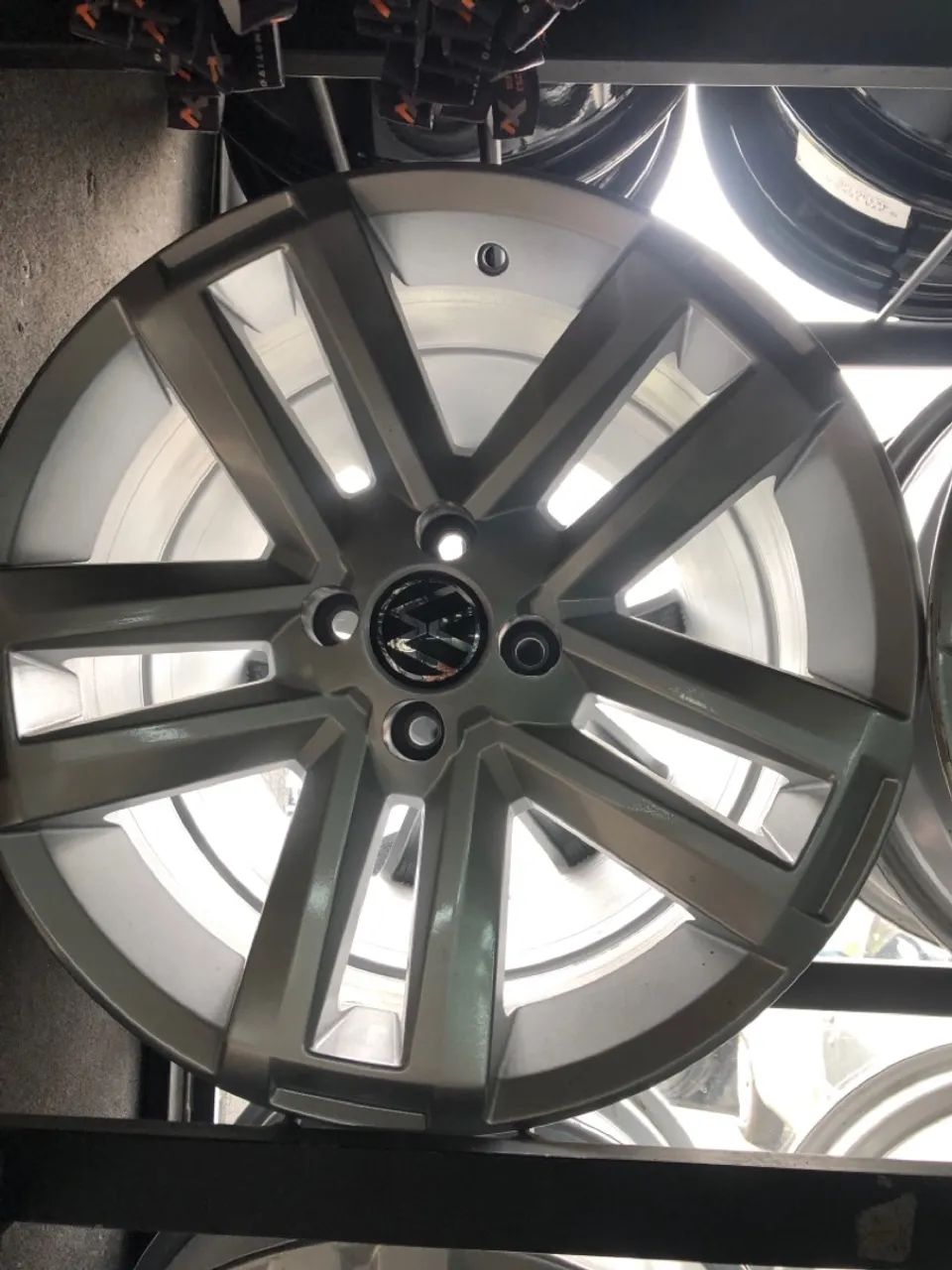 Jogo de rodas vw amarok aro 17? furação 4x100 semi/ novas