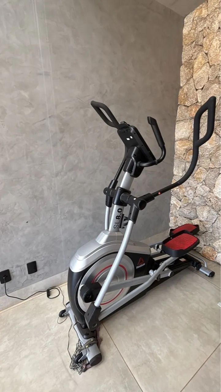 Elíptico Reebok  SK8.0 perfeito p residência - Foto 5