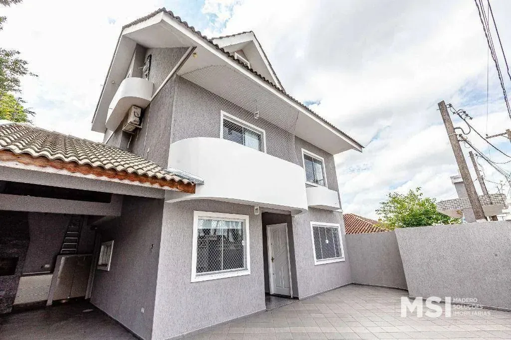 Sobrado com 4 dormitórios para alugar, 125 m² por R$ 4.665,01/mês - Cajuru - Curitiba/PR