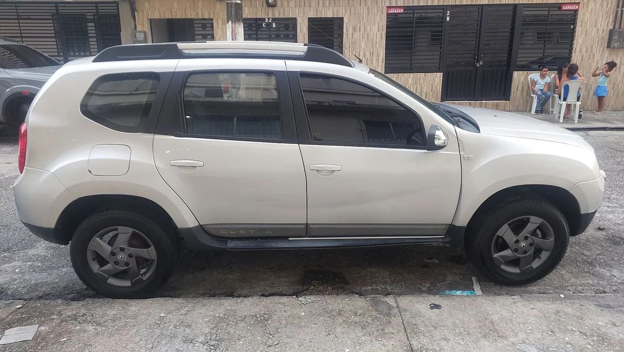 Duster 2.0 manual 4x4 swd ano 2013 v 45..000 - Foto 3