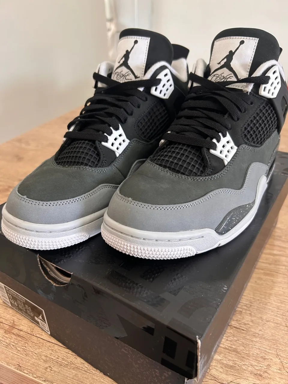 Air Jordan 4 Retro Fear