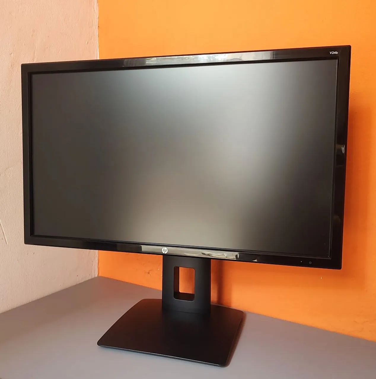 Monitor Hdmi HP 24' Professional IPS Ajuste de altura e Rotação - Foto 3