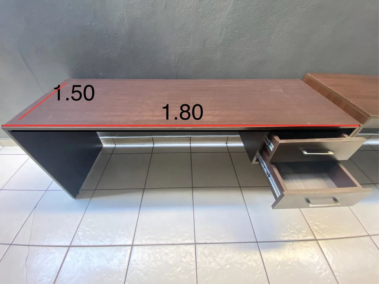 Mesa para escritório MDF Tratado Excelente qualidade !