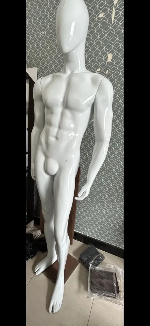 Manequim masculino de fibra  - Foto 2