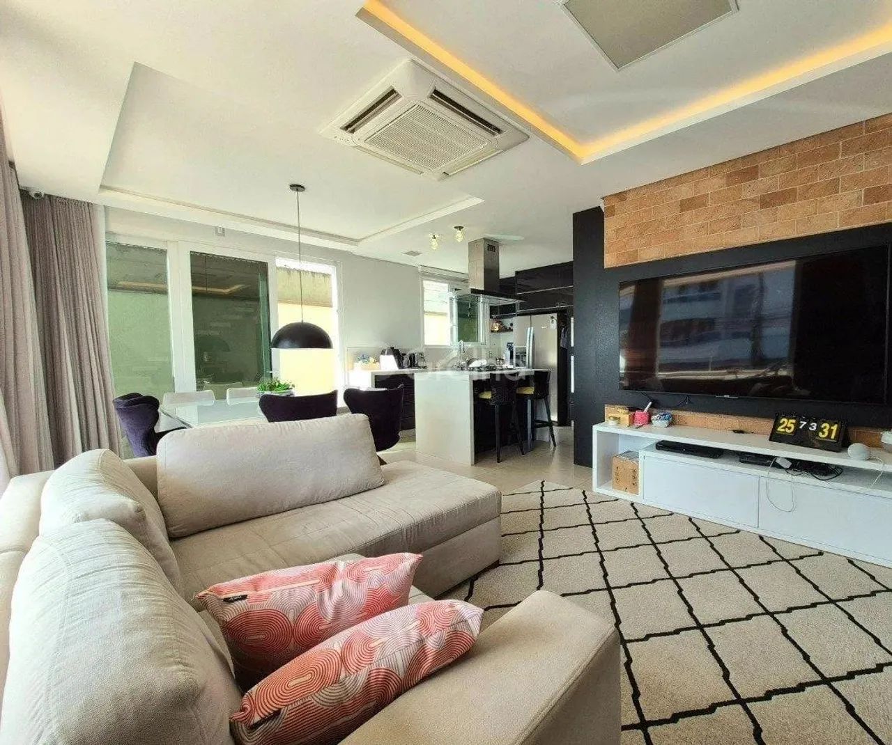 Casa de 232m² com 3 quartos sendo 2 su ítes no bairro Itaguaçu - Foto 4