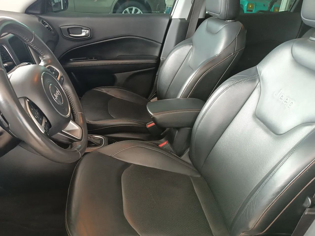 Jeep Compass Longitude 2.0 4X2 Flex 16V Aut. 2018 - Foto 4