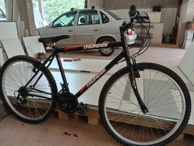 Bicicleta byk Thander cor preta e vermelha nova, sem uso - Foto 3