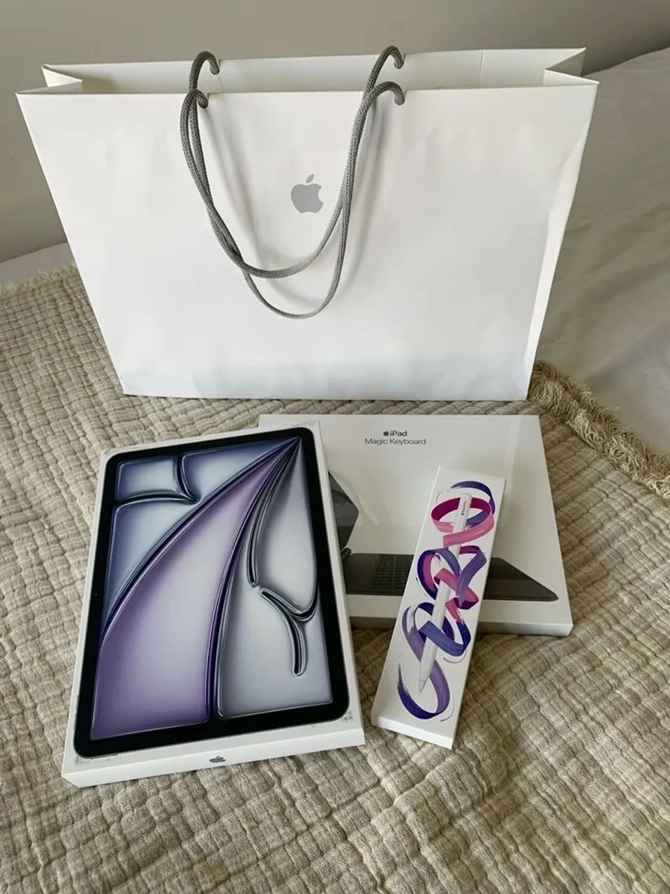 Apple 11" iPad Air M2 Chip (128GB, Wi-Fi Only, Starlight)