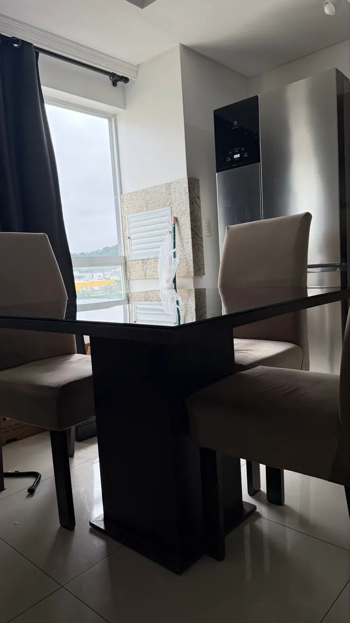 Mesa e cadeiras 64596142805506123