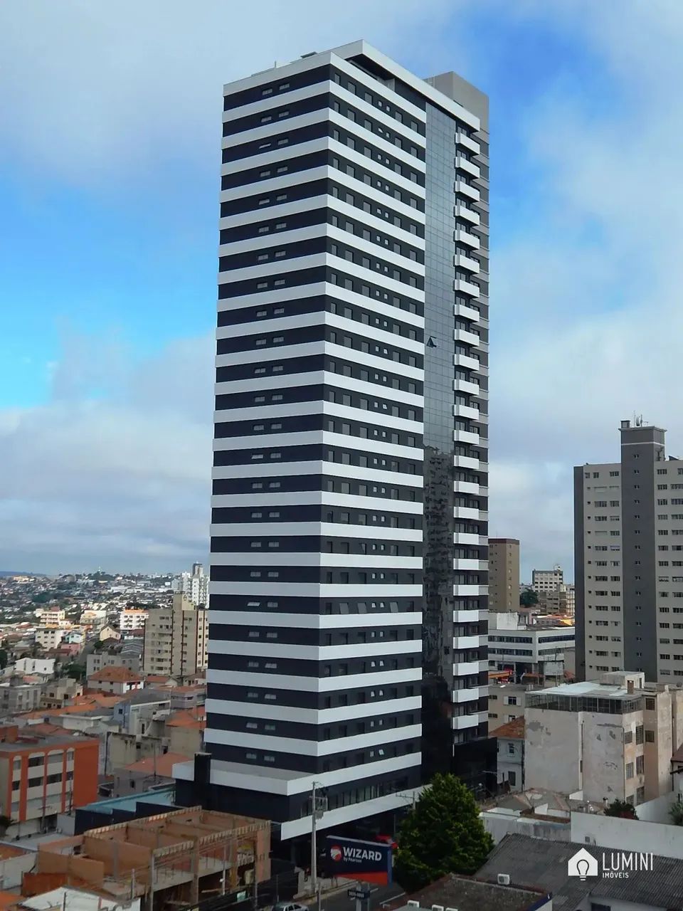 COBERTURA À VENDA NO CENTRO - EDIFÍCIO DECHANDT