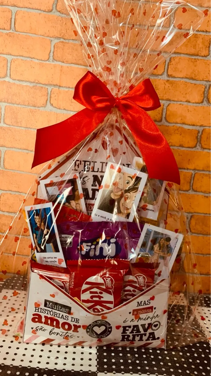 Cesta de Presente Romântica Decorada ( descrição)