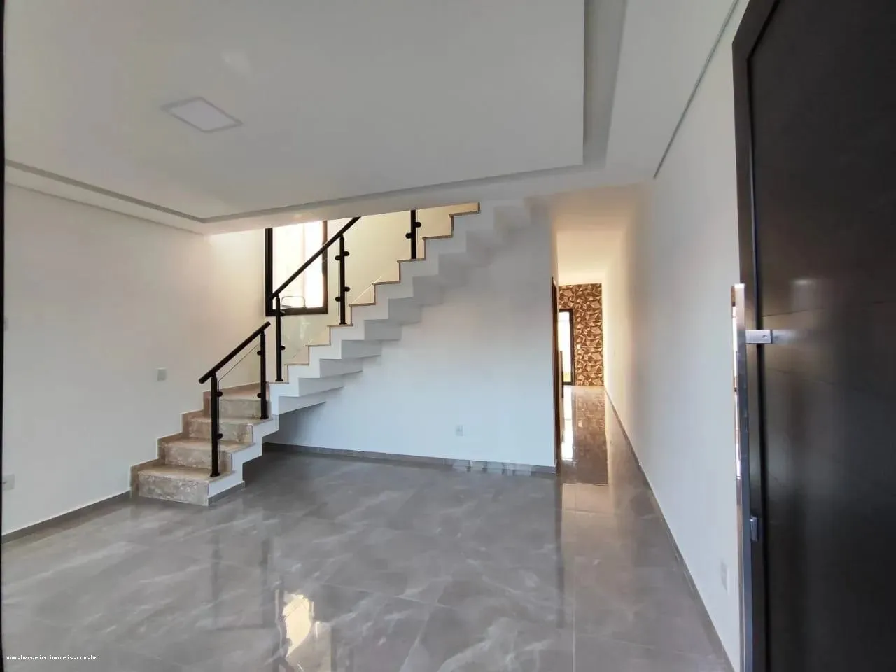 Casa para Venda em Mogi das Cruzes, Mogi Moderno, 3 dormitórios, 1 suíte, 3 banheiros, 2 v