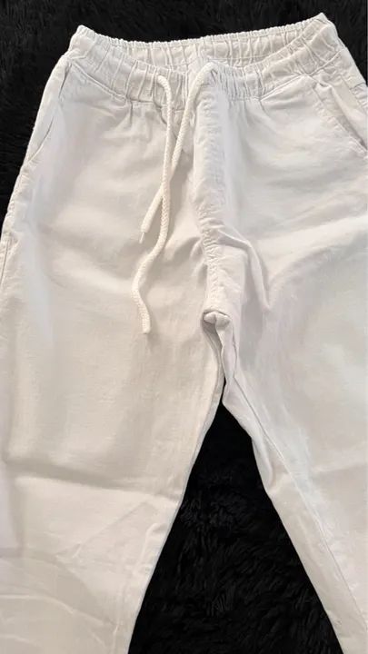 Calça branca de tecido  sarja grosso. Nova 70 - Foto 3