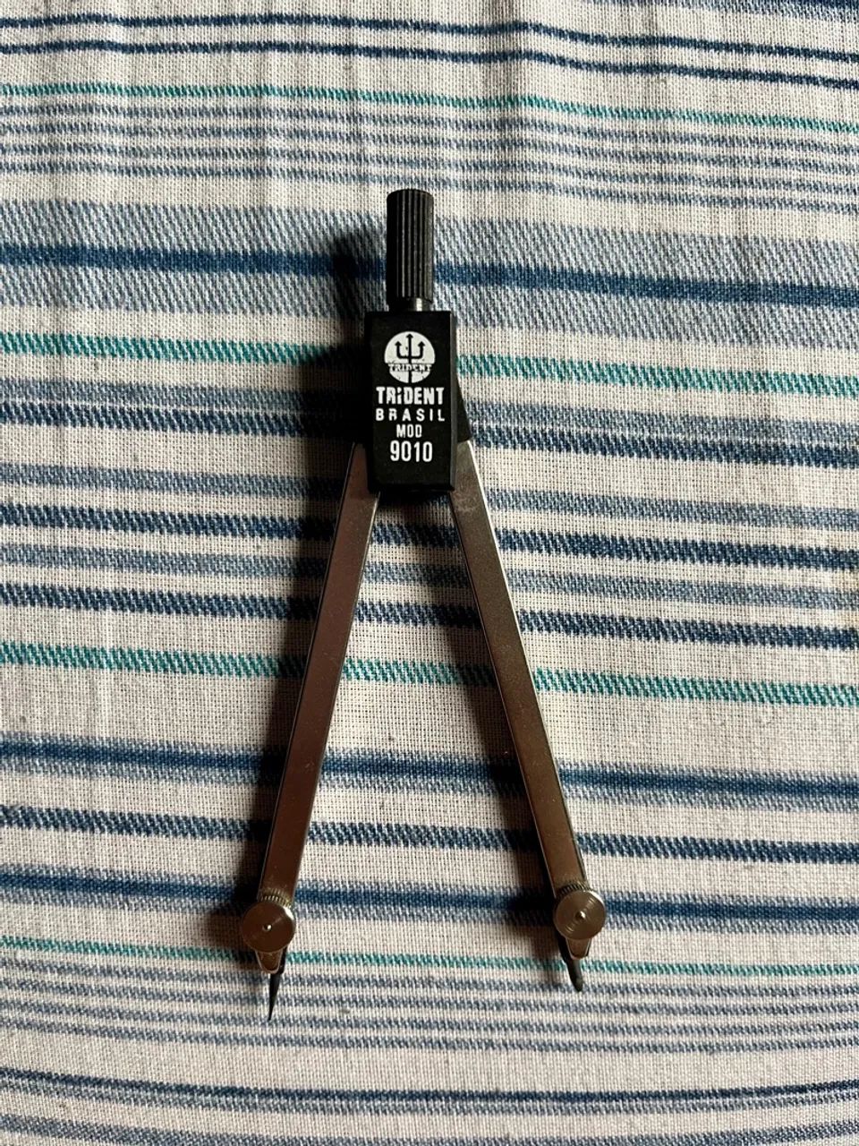 compasso projetista trident mod 9010. usado poucas vezes. não acompanha caixinha original.
