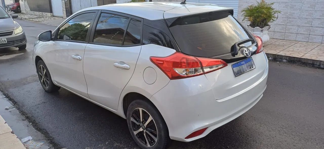 Toyota Yaris Muito Novo - Foto 3
