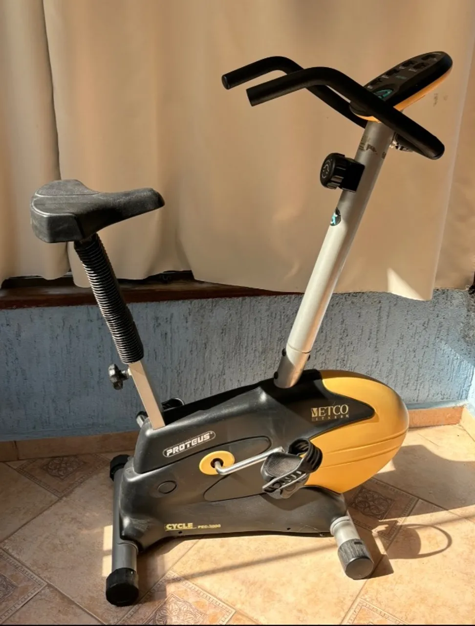 Bicicleta Ergométrica Eletromagnética Usada
