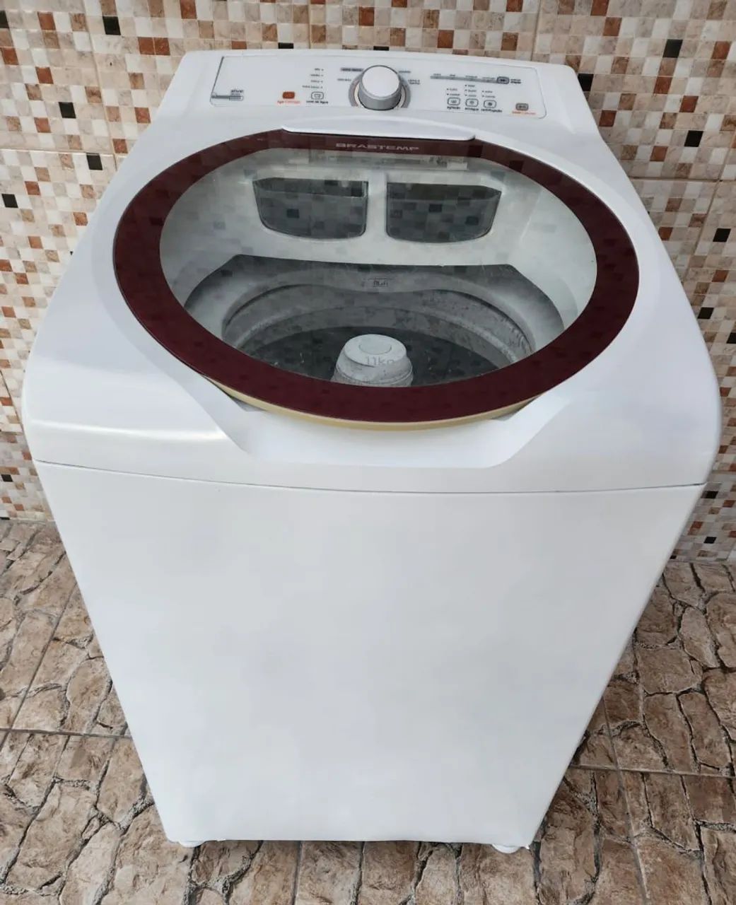 Máquina de Lavar Roupas Funcionandoo