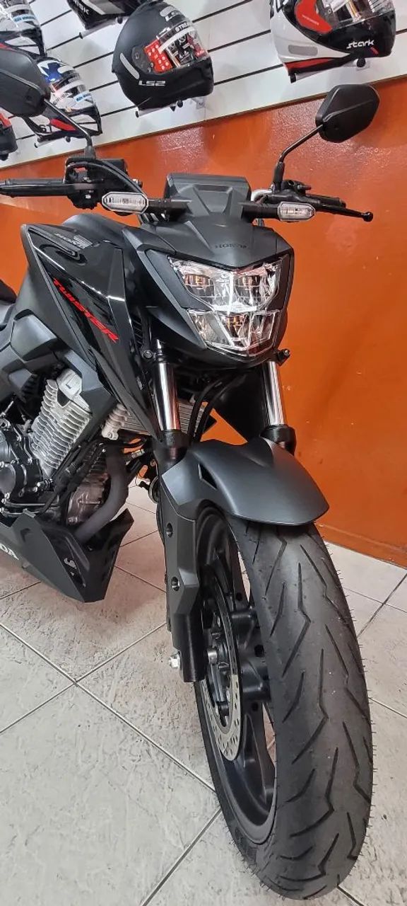 MAURI MOTOS - APENAS 900 KM - HONDA CB 300F  - Foto 5