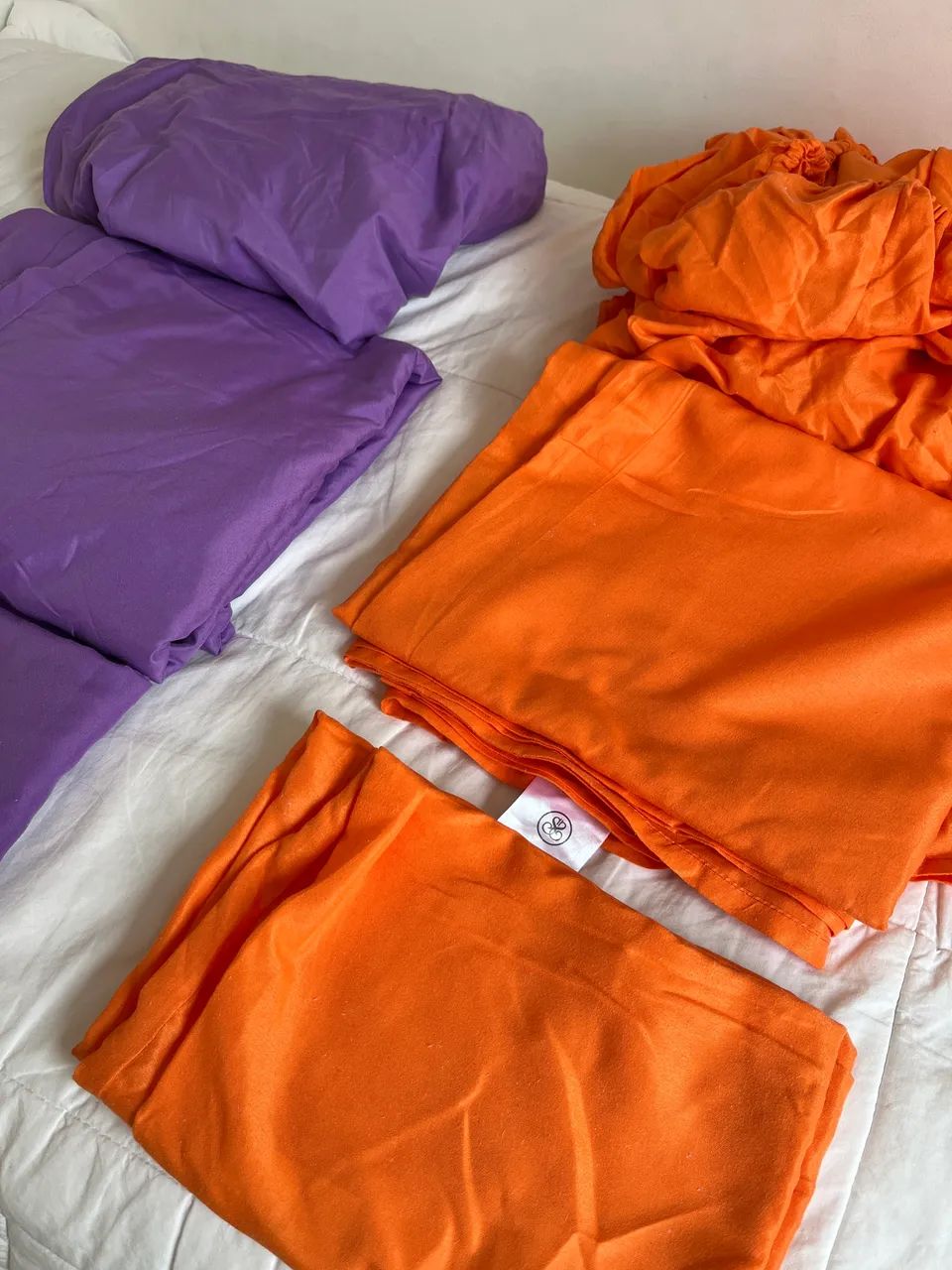 02 jogos lençol solteiro poliéster roxo e laranja  - Foto 3