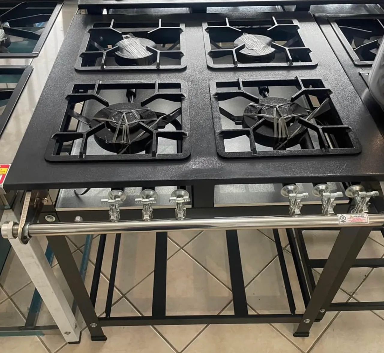 MB Fogão industrial BP 4 bocas 