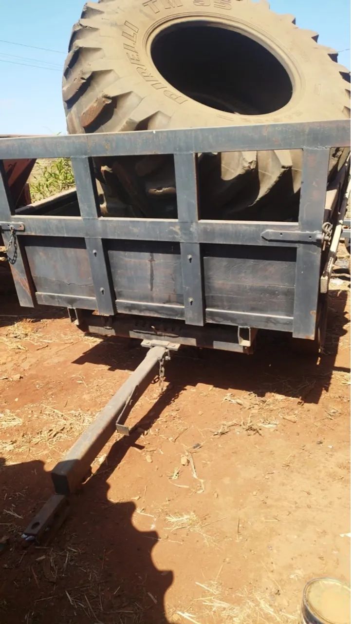 Carreta para Trator com calcariadeira - Foto 3