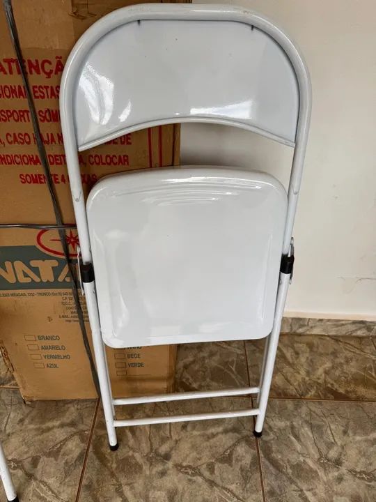 Cadeiras Dobráveis Brancas - Metal - Foto 3