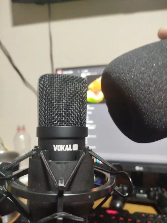 Vokal SV80U em PERFEITO estado com caixa, espuma, cabo usb e base,