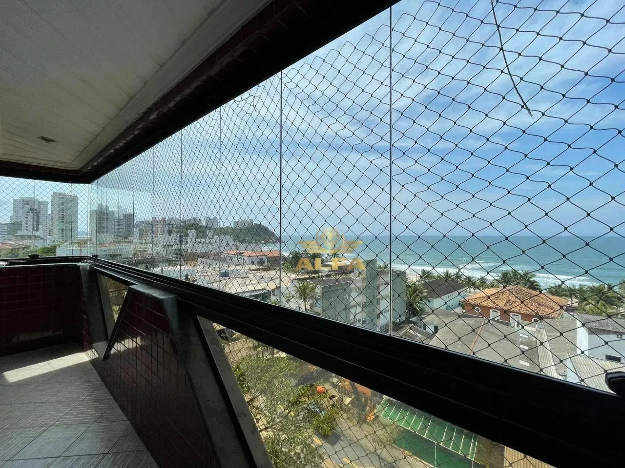 Apartamento à venda na praia do Tombo | Alfa imóveis Guarujá.