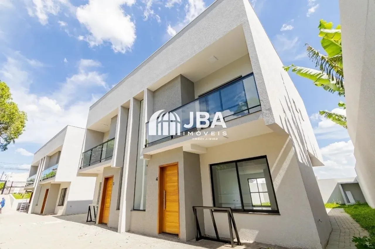 Sobrado para venda com 113 metros quadrados com 3 quartos em Tingui - Curitiba - PR