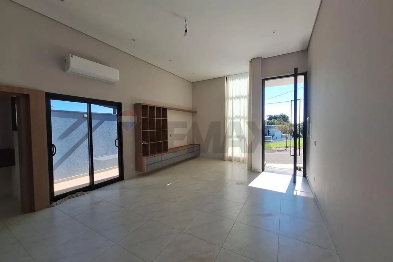 Aluga casa em Condomínio 3 dormitórios, área de lazer - Foto 2