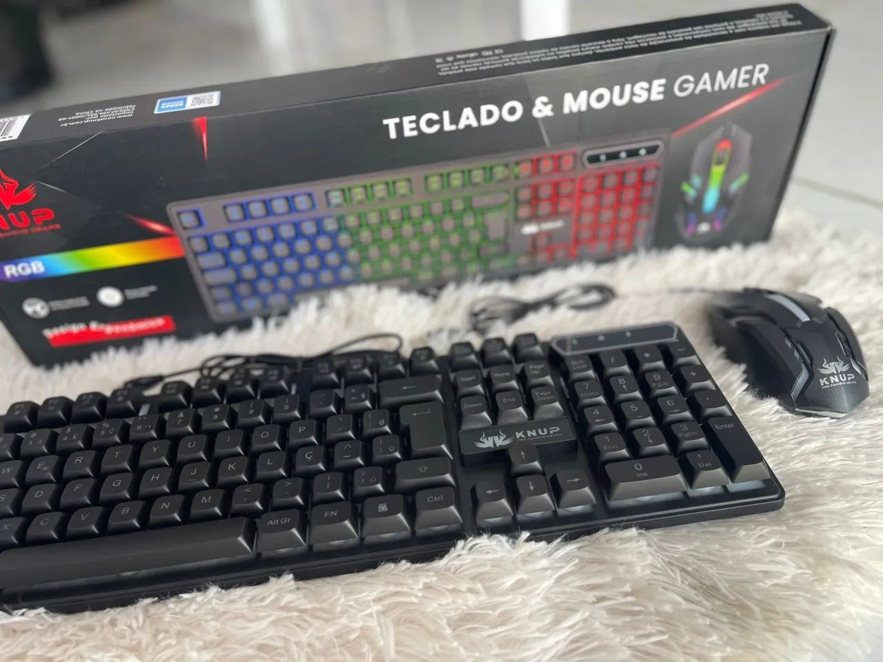 Teclado e mouse Game via USB com LED RGB - Foto 3