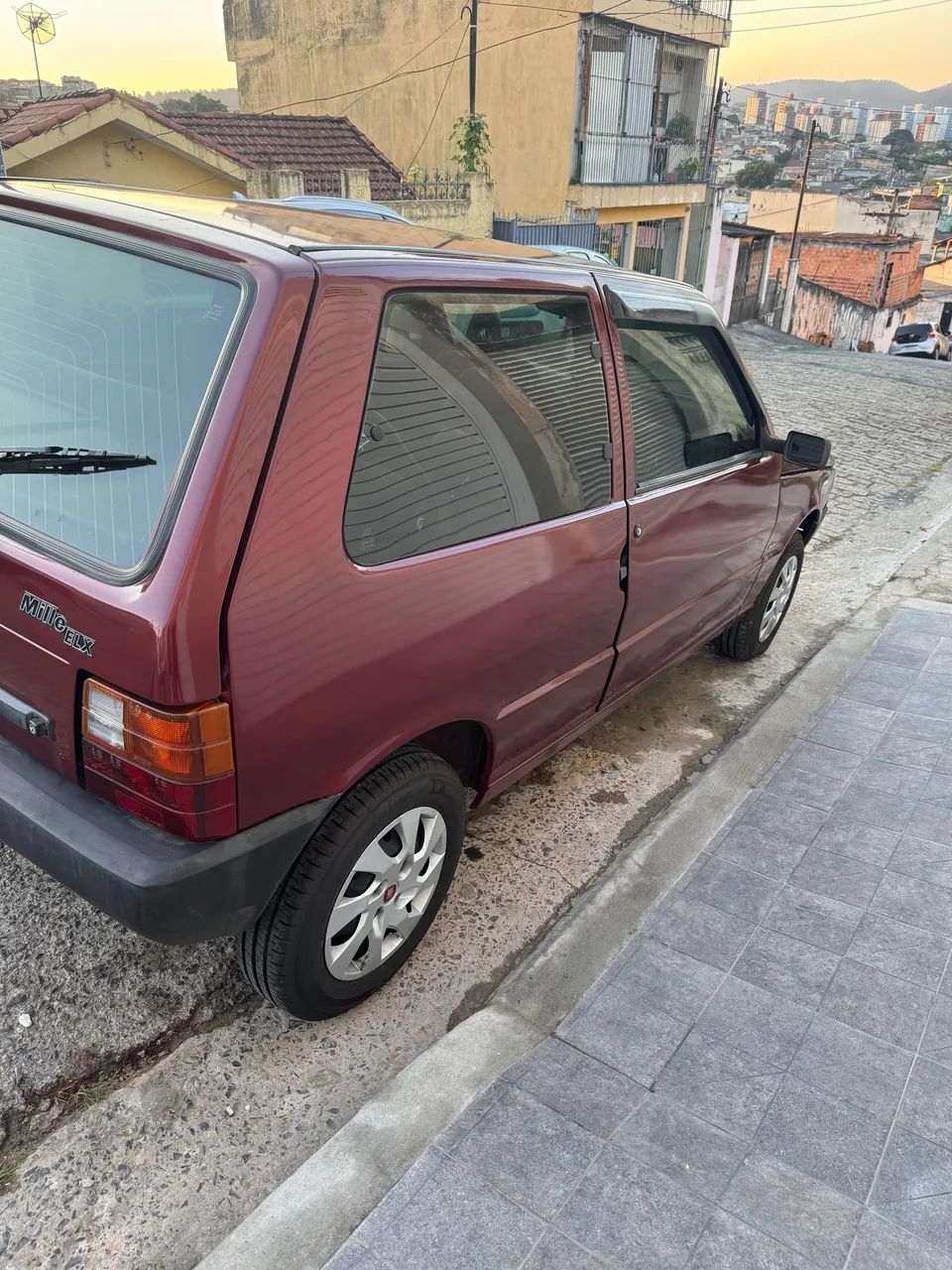 Fiat Uno Mille ELX 2P E 4P 1994 - Foto 4