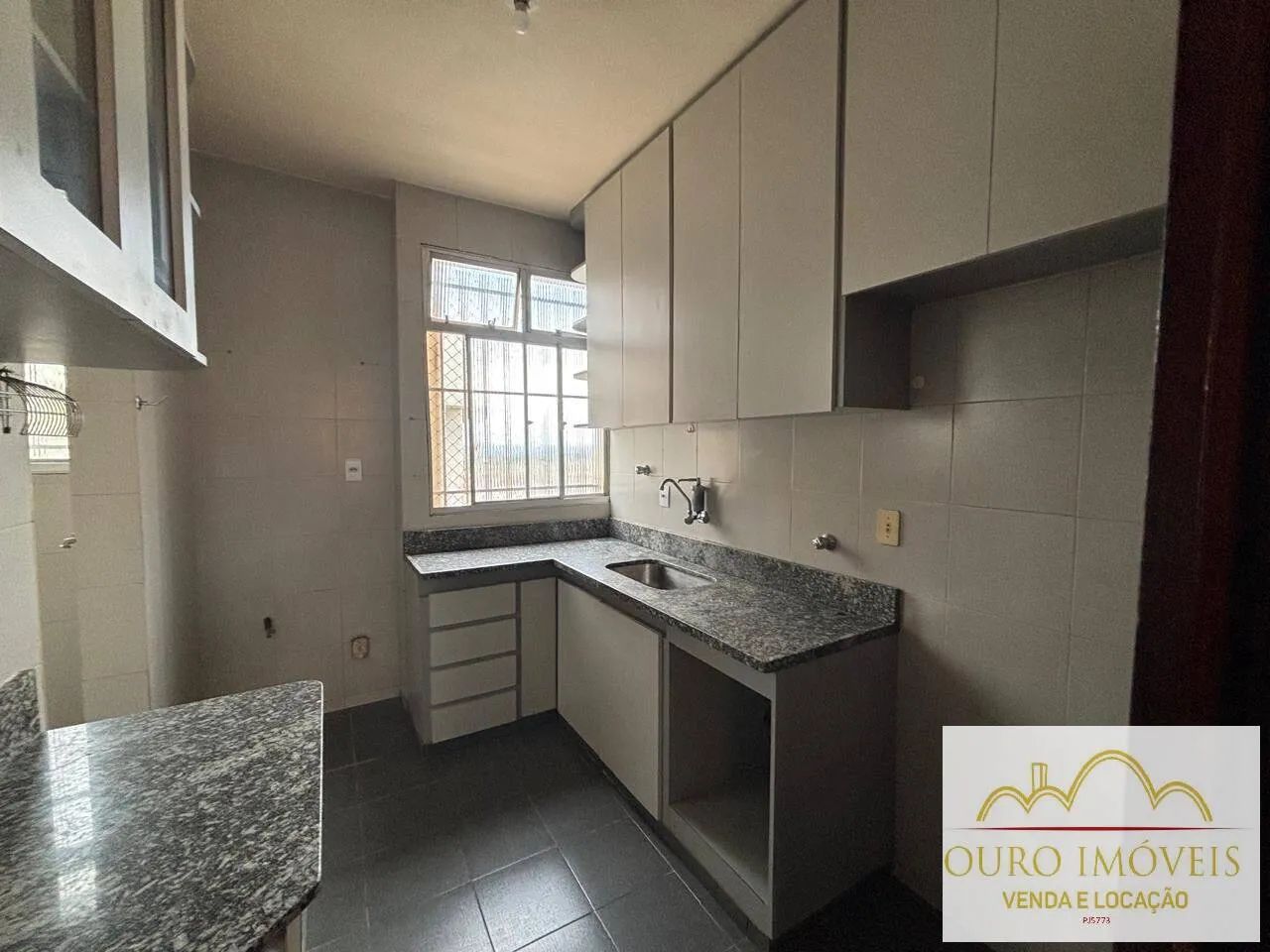 Apartamento de 03 quartos com suite e 02 vagas próximo a UFMG