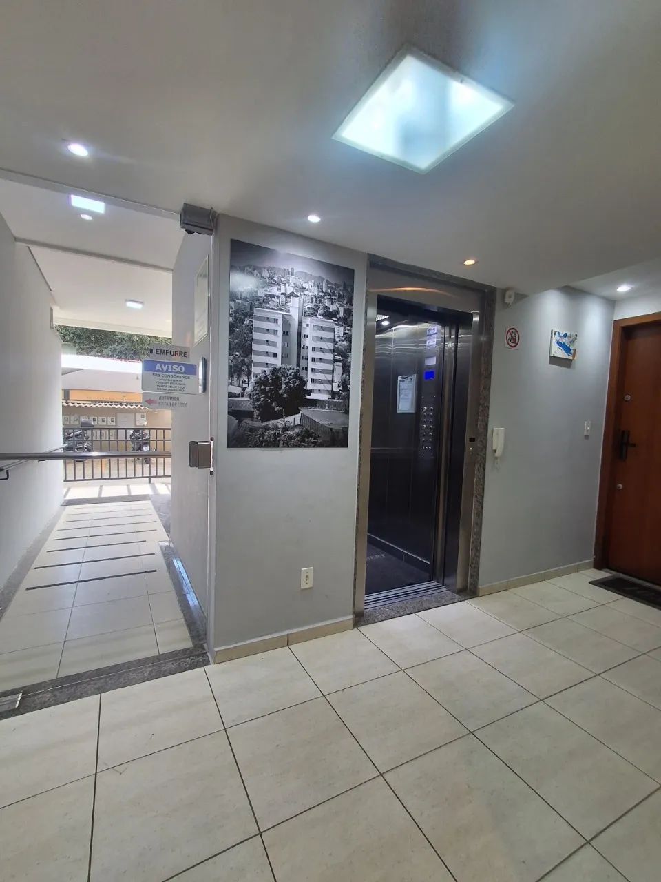 Apartamento em Prédio Individual | 2 Quartos com Armários | Varanda Gourmet com Churrasque - Foto 2